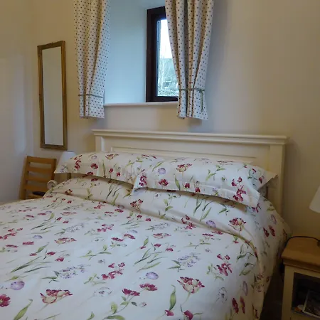 Orchard House Bed And Breakfast-3